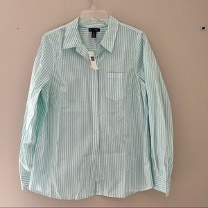 Gap boyfriend fit green striped long sleeve shirt